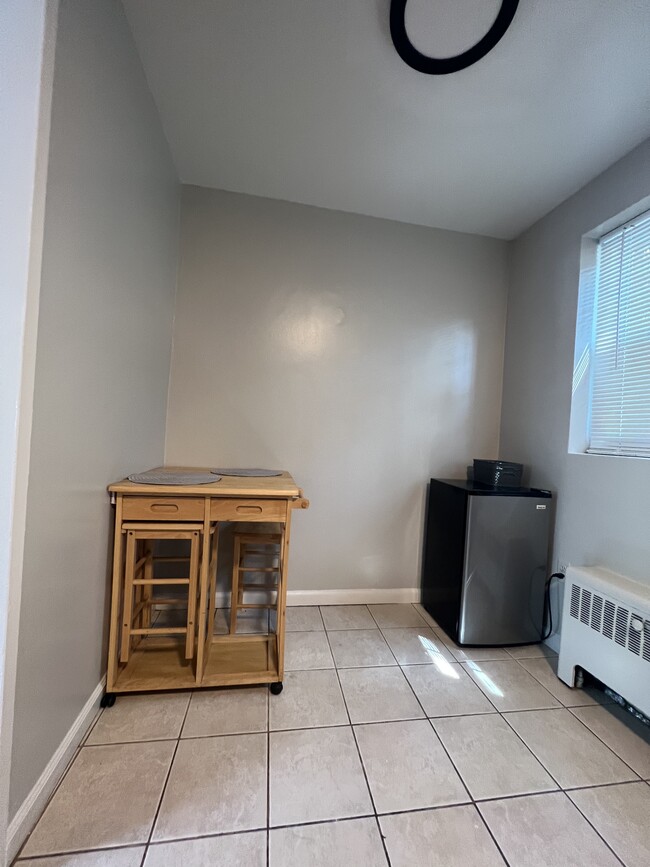 Foto del edificio - 2051 N Woodstock St