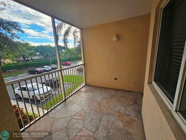 Foto del edificio - 9537 Weldon Cir