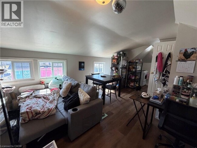 Building Photo - 155 Lake St