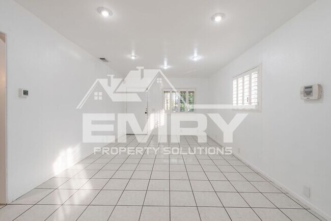 Foto del edificio - 3 Bedroom 1 Bathroom House for Rent Fishburn Ave Bell CA