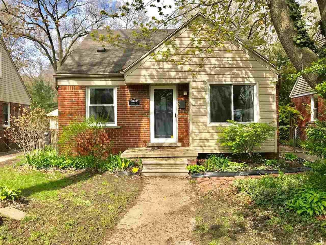 Primary Photo - 23561 Republic Ave