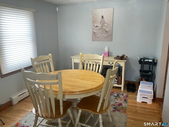 Foto del edificio - 83 D'Eramo Pl