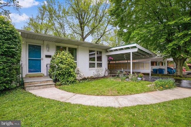 Building Photo - 1639 Wrightson Dr