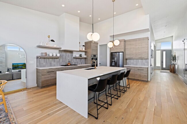 Foto del edificio - 2301 S Rolling Hills Ave