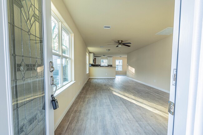 Building Photo - 12616 Terrance St