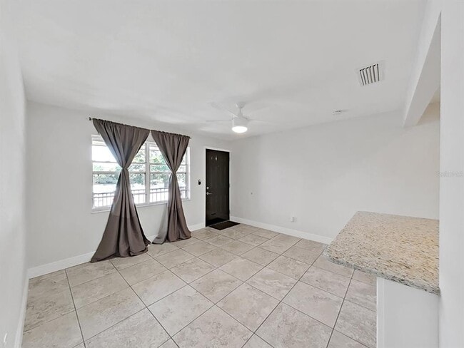 Building Photo - 2501 Harn Blvd
