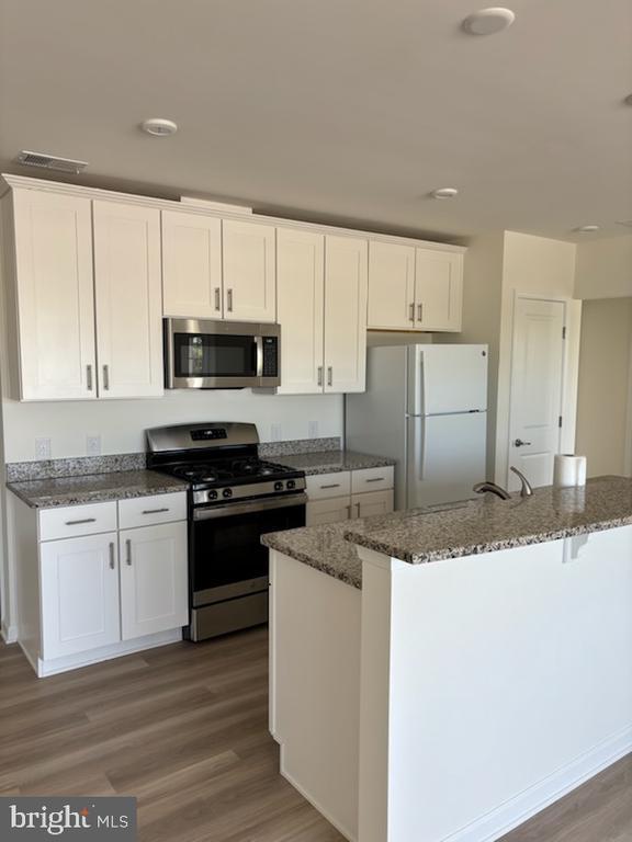 Foto principal - 24160 Port Ln