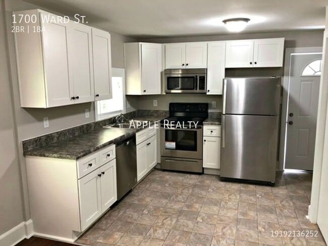 Photo - 1700 Ward St House