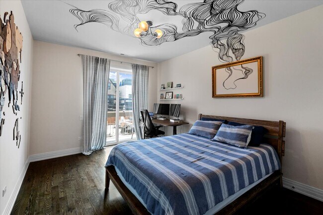 Foto del edificio - 2749 N Lakewood Ave