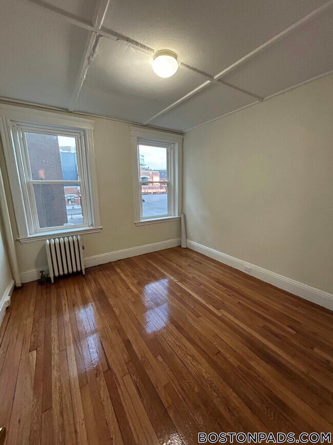 Building Photo - 1191 Boylston St