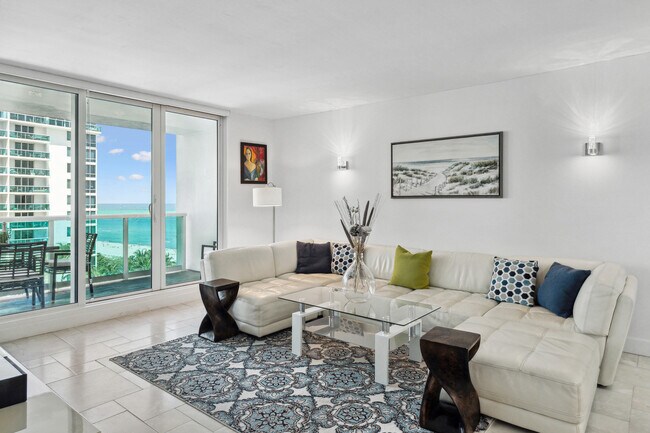 Building Photo - 2301 Collins Ave