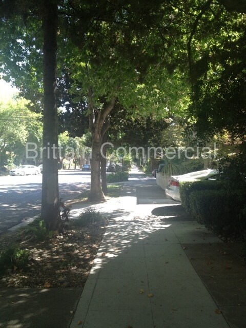 Foto del edificio - 1722 J St