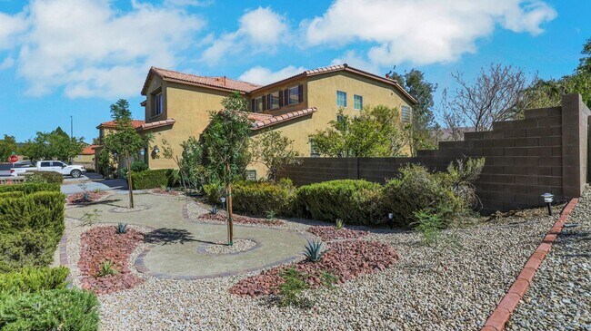 Foto del edificio - 7373 Sundown Glen Ave