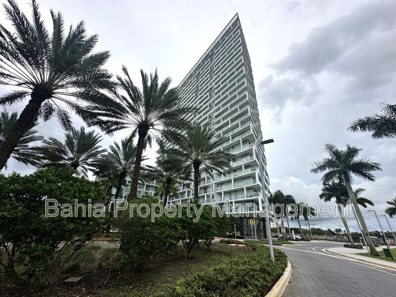 Foto principal - 2000 Metropica Wy
