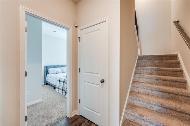 Foto del edificio - 1634 Halbrook Pl SW