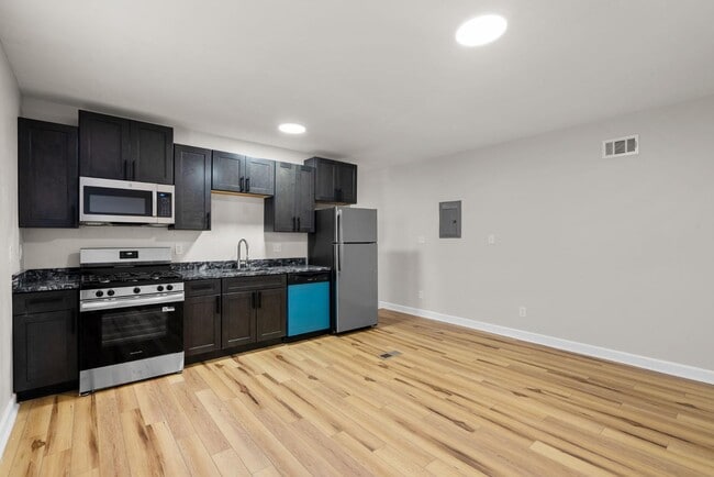 Foto del edificio - 2022 E Baltimore St