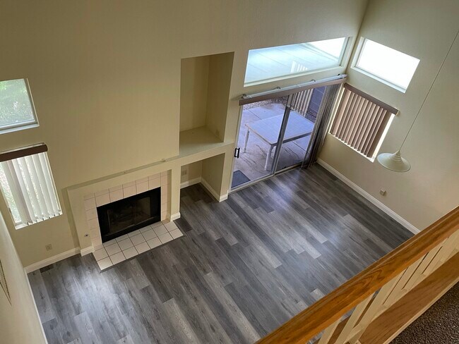 Building Photo - 2039 Angel Falls Dr