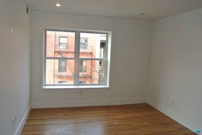 Foto del edificio - 81 S 6th St