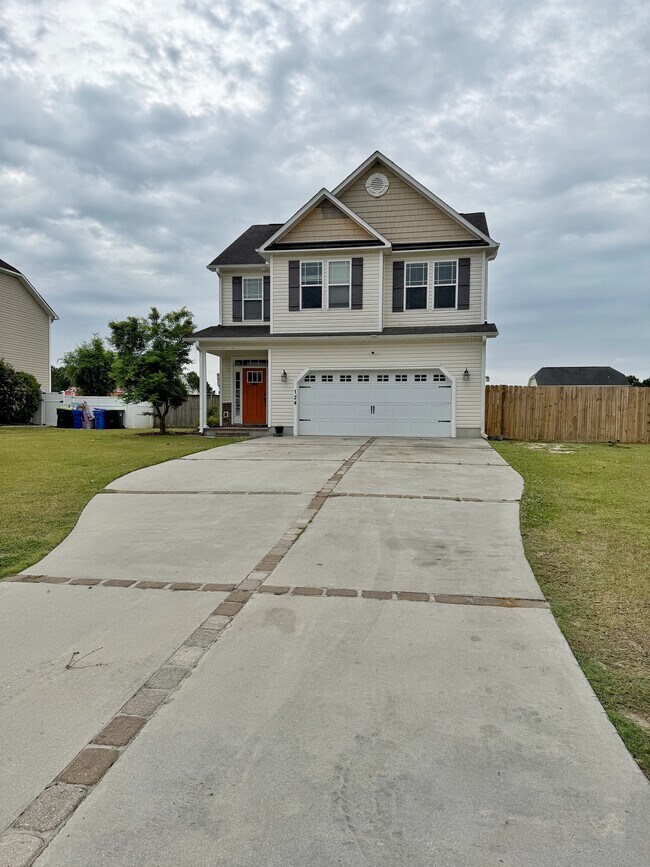 Building Photo - 124 Landover Drive