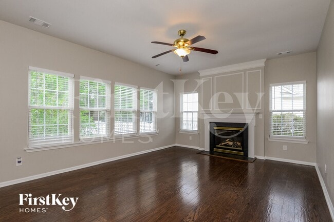 Building Photo - 13622 Edgetree Dr