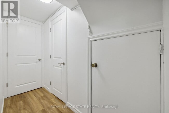 Building Photo - 79 Delena Ave N
