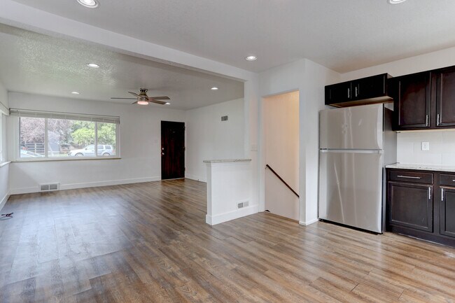 Foto del edificio - 740 19th St
