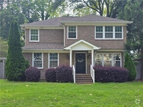 Building Photo - 2616 Boland Dr NE