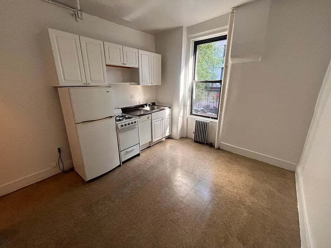 Foto del edificio - 503 W 45th St