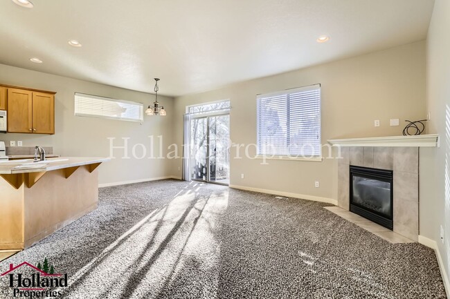 Building Photo - Charming 3-Bedroom Home Near Clackamas Tow...