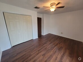 Building Photo - 201 High Meadows Blvd