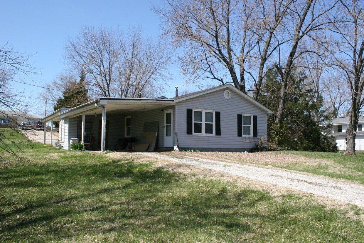 Primary Photo - 2501 Calico Ln