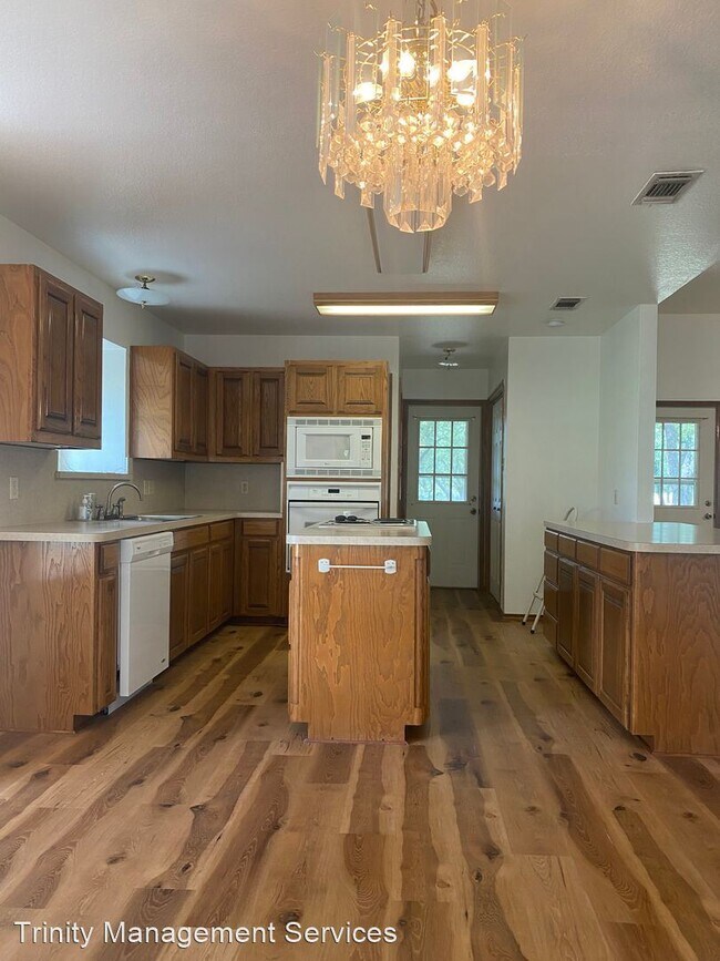 Building Photo - 2 br, 2 bath House - 481 Looney Lane