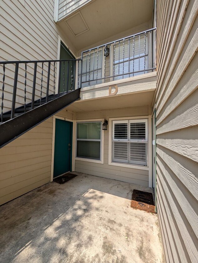 Primary Photo - 2/2 Condo on Lake McQueeny / Waterfront Co...