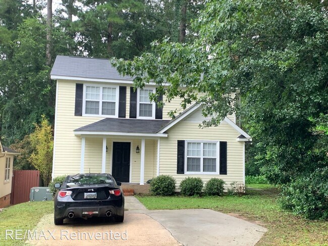 3 br, 2.5 bath House 108 Morningside Court House for