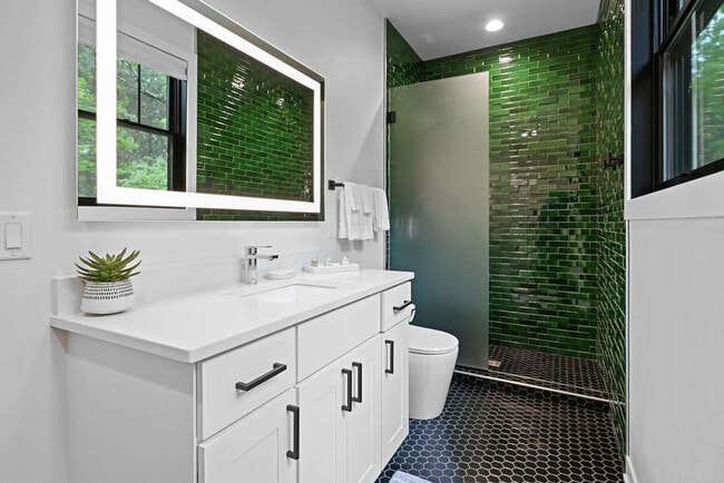 Foto del edificio - 1678 Archer Ave