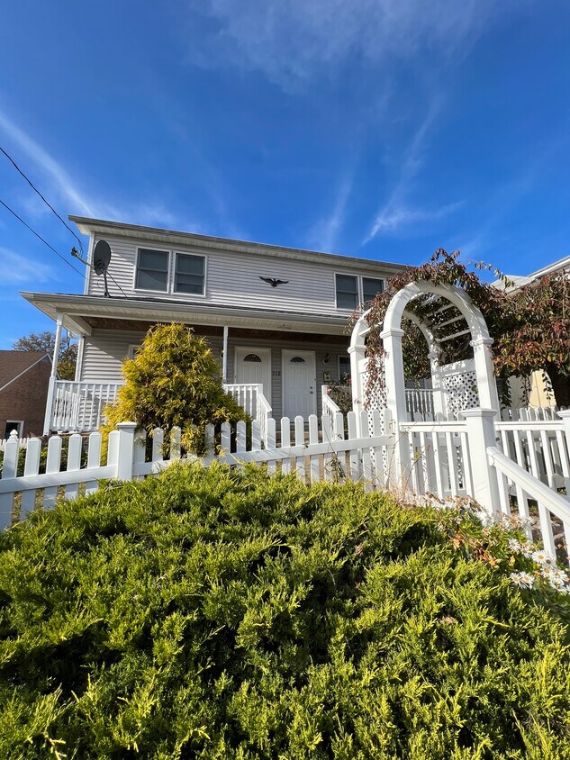 Primary Photo - 312 Boonton Ave