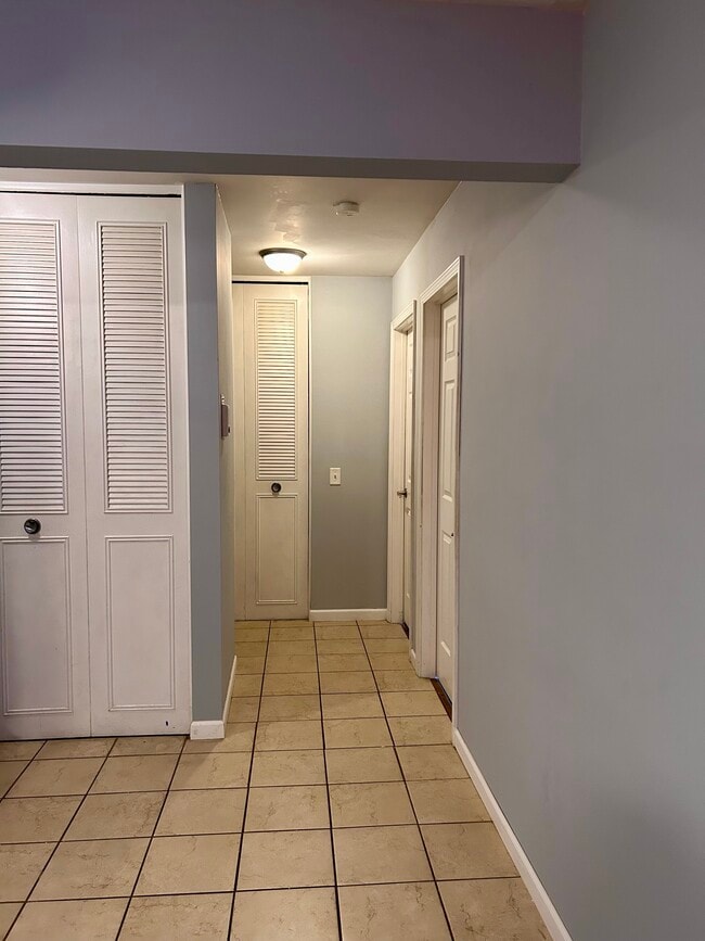 Foto del edificio - 616 Lynn Ave