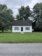 Building Photo - 30432 Maple St
