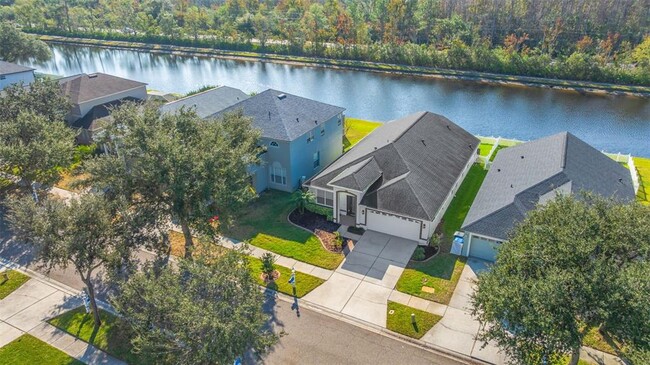 Foto del edificio - 19026 Fishermans Bend Dr