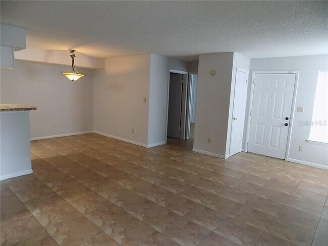 Building Photo - 4367 Thornbriar Ln