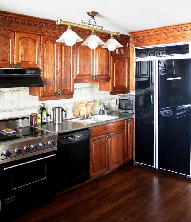 Cocina - 505 N Lake Shore Dr