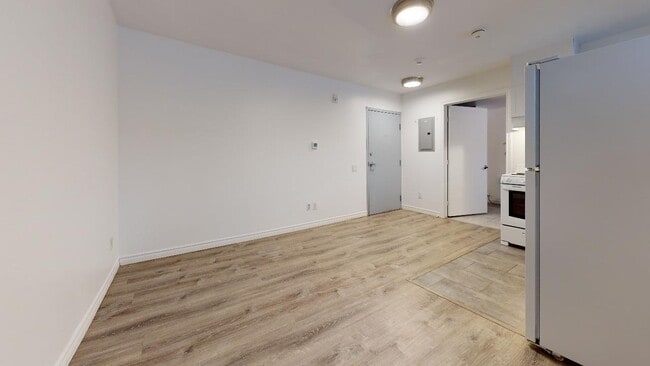 Building Photo - 625 Borthwick Ave