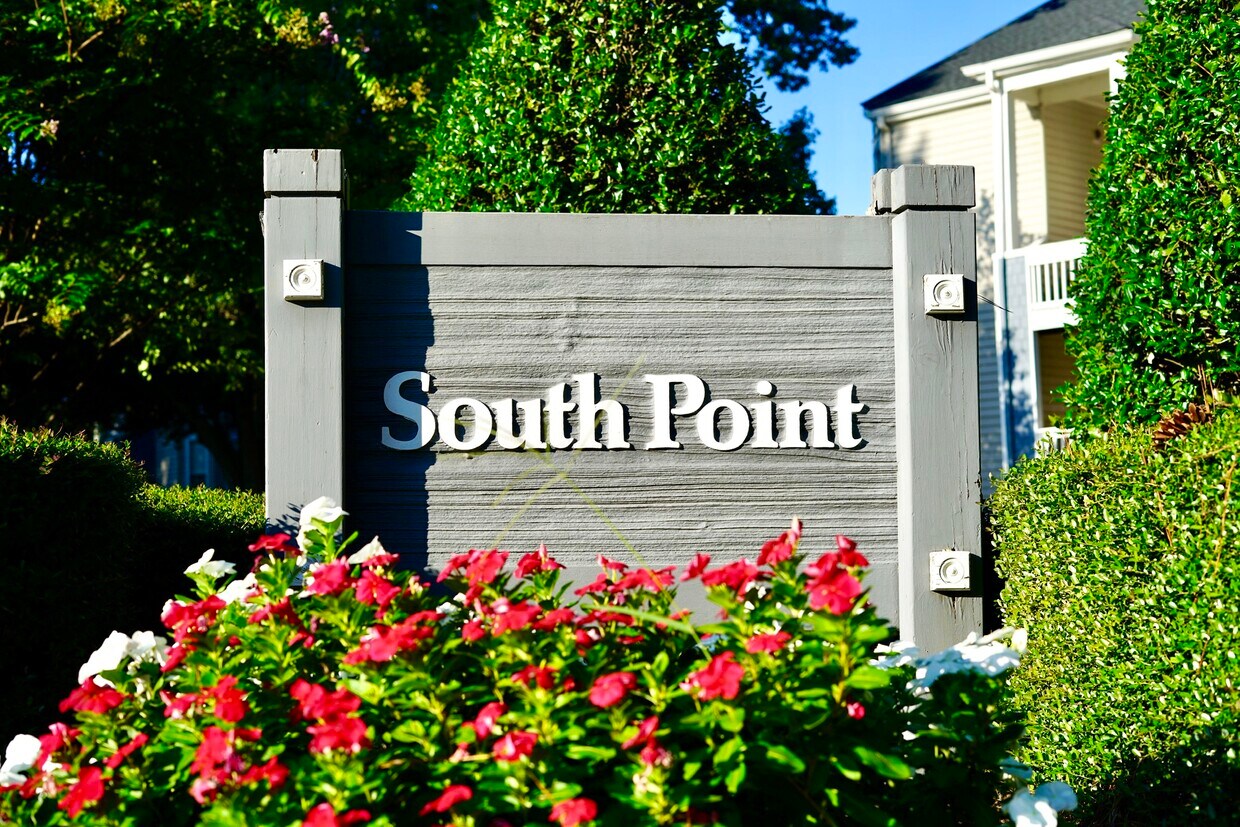 919 Southwest Dr Unit NA, Davidson, NC 28036 Condo for Rent in