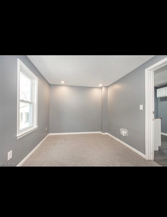 Building Photo - 7815 Jeffries Ave