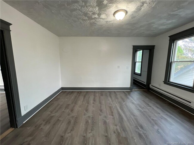 Building Photo - 38 Beacon St