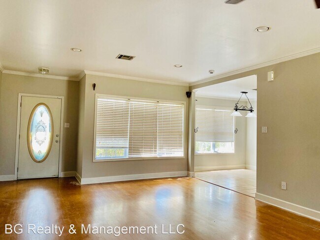 Building Photo - 3 br, 2 bath House - 215 Arceneaux Circle