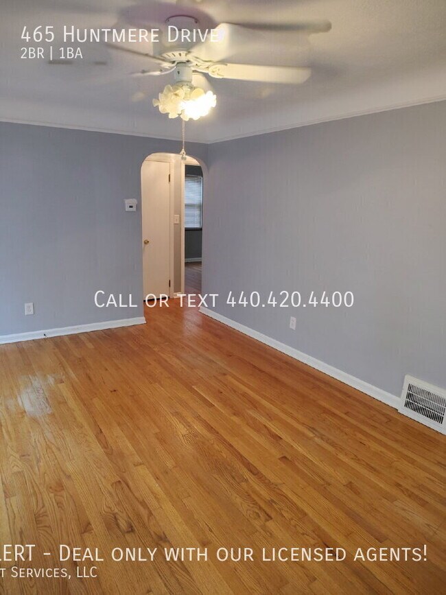 Foto del edificio - 465 Huntmere Dr