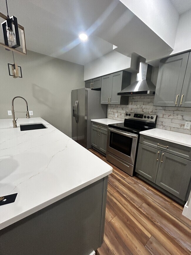 Foto del edificio - 2101 Orchard Rd