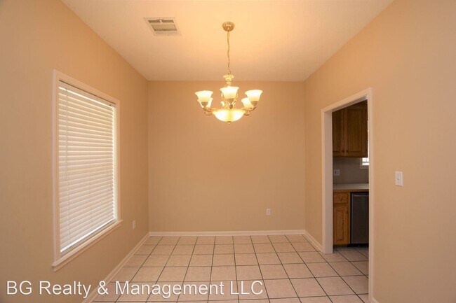 Building Photo - 3 br, 2 bath House - 214 Fairview Ave