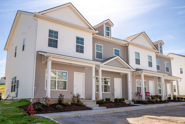 Building Photo - 348 Kristen Ct